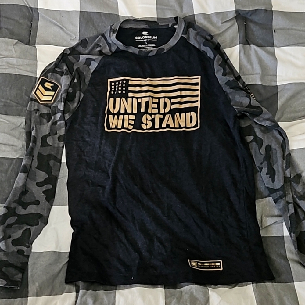 United We Stand - Colosseum Mens Large Long sleeve tee.